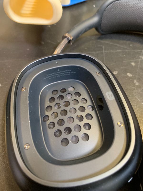 Photo 1 of Apple AirPods Max - Midnight (Renewed)