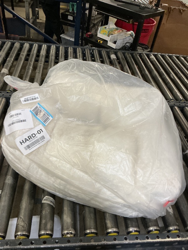 Photo 1 of **USED** MEWOOFUN Cat Bed for Indoor Cats, Washable Dog Beds for Small Dogs & Cats with Removable Cover, Fluffy Cat Couch with Non-Slip Bottom (Beige, 26.0" L X 19.0" W X 13.0" Th)
