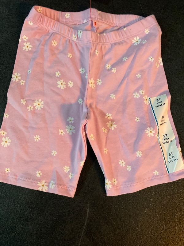 Photo 1 of 5T Toddler Girls' Floral Bike Shorts Light Purple 