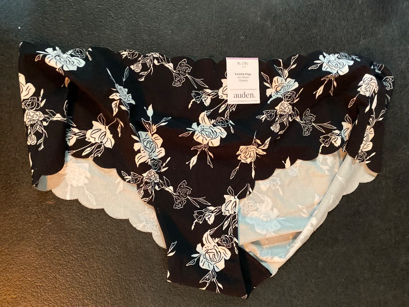 Photo 1 of (XL) Women's Invisible Edge Cheeky Underwear with Scallop Edge - Auden™