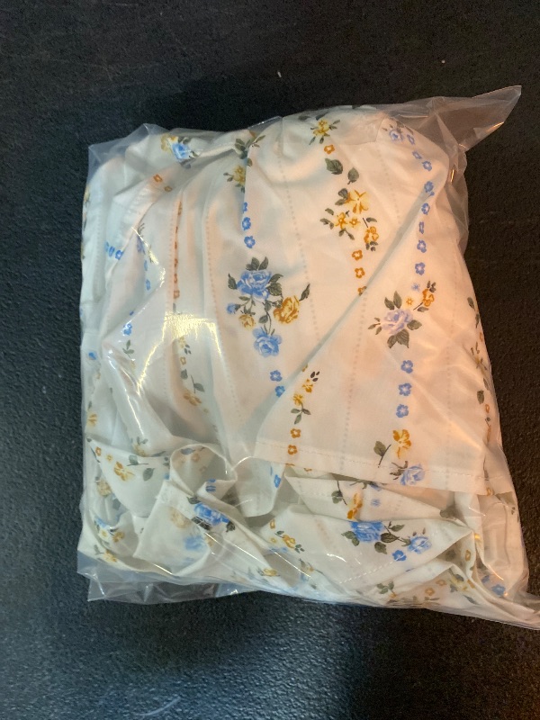 Photo 1 of M Skirt Womens White Blue Floral Ruffle Tiered Mini Smocked Waist