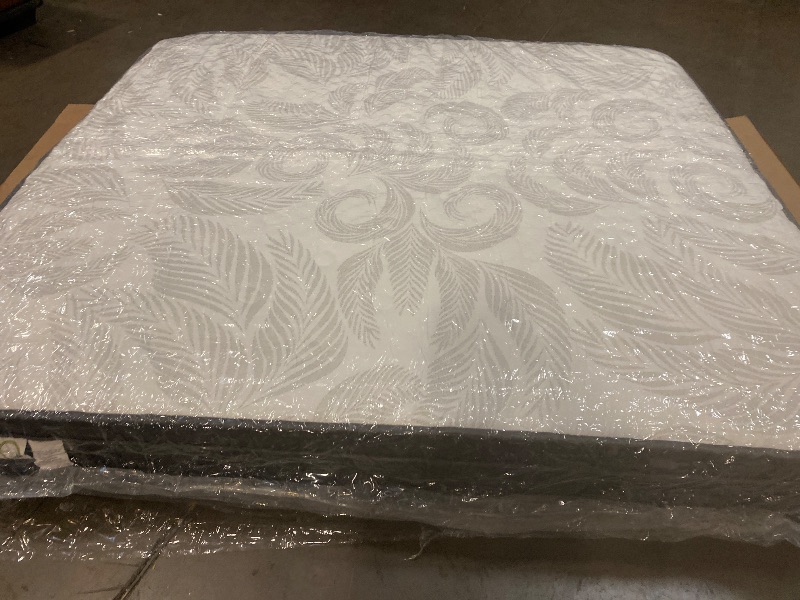 Photo 1 of King Size Mattress 14 Inch,Medium Plush Gel Memory Foam Mattress Hybrid,Double Cooling King in a Box Euro Top with CertiPUR-US Certified Foam,Supportive Pocket Coil for Motion Isolation  80" x 76" x 14"