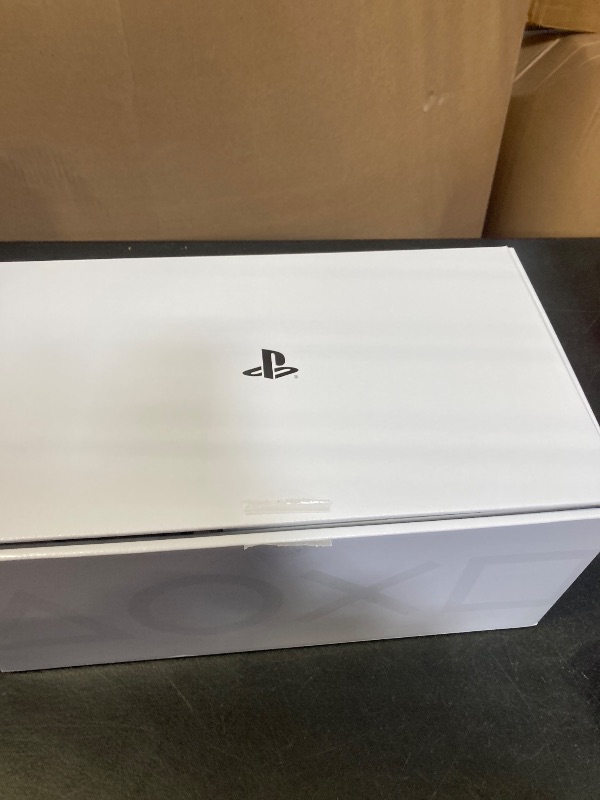 Photo 1 of PlayStation VR2 Horizon Call of The Mountain™ Bundle (PSVR2)