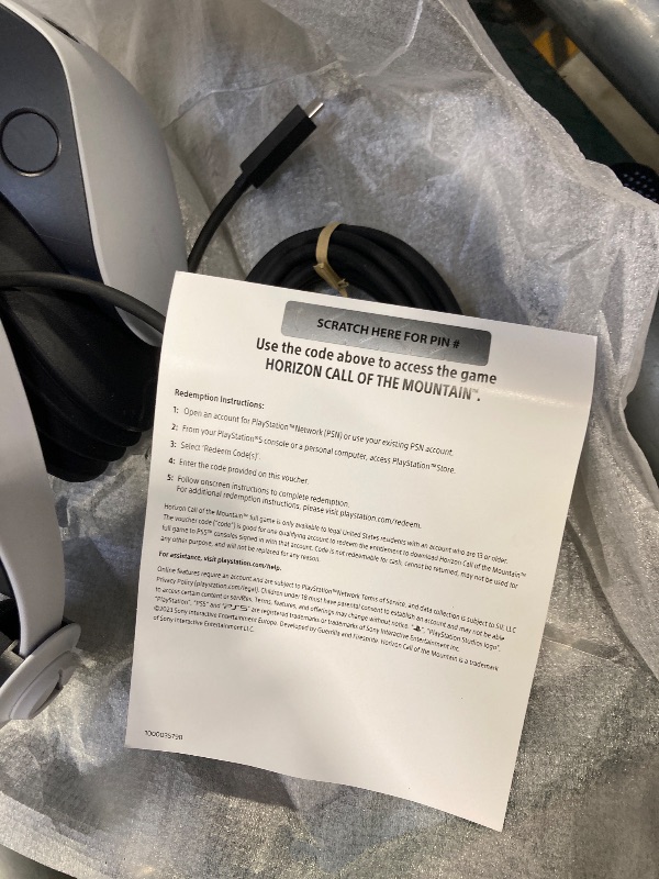 Photo 1 of PlayStation VR2 Horizon Call of The Mountain™ Bundle (PSVR2)