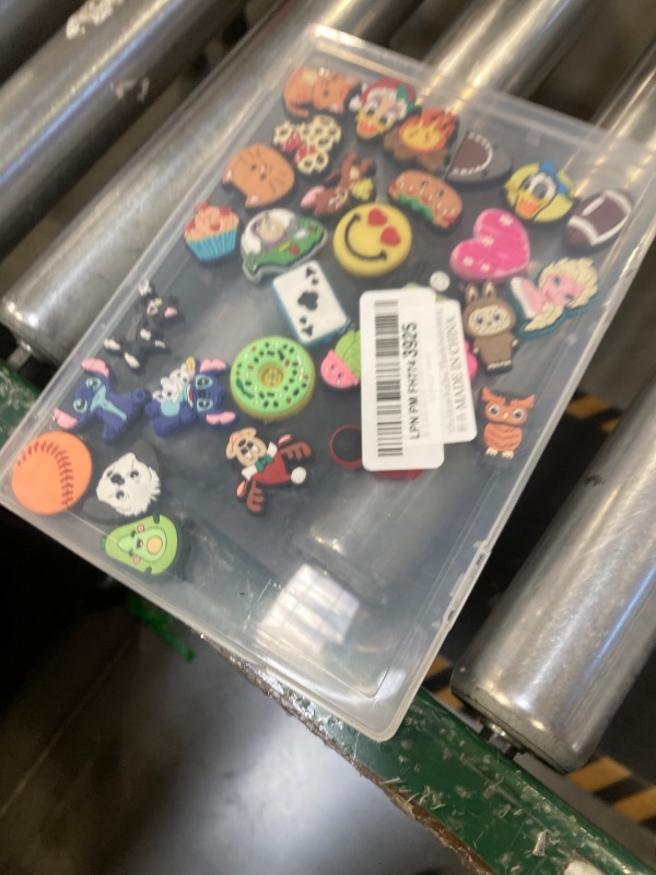 Photo 1 of 30Pcs Silicone Focal Beads for Pens, Random Cute Character Focal Beads for Keychains Making DIY Bracele Jewelry Making, Only Applicable to Adults