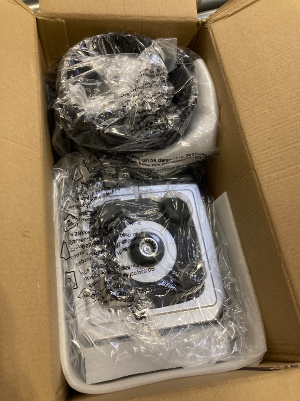 Photo 1 of Aeitto Blenders for Kitchen with 68Oz. Jar, 1800W Max Power Smoothie Blender, 3 Preset Programs & 7 Speeds, Professional Countertop Blender for Smoothies, Ice Crush, Frozen Drinks, Silver