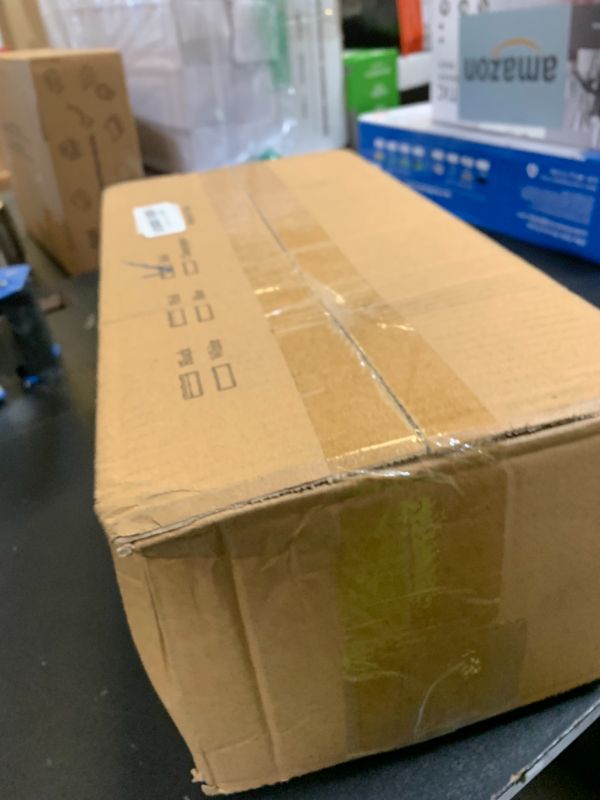 Photo 1 of Jefuzh 50 PCS Fake Red Roses, Artificial Red Flowers Bulk Realistic Silk Faux Rose with Stems for Wedding Decoration Anniversary Bridal Bouquet DIY Floral Arrangement Romantic Home Decor Gifts