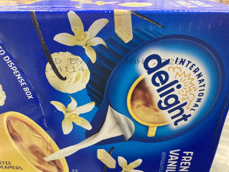 Photo 1 of **best by January/2026**International Delight, French Vanilla, Single-Serve Coffee Creamers, 192 Count (Pack of 1), Shelf Stable Non-Dairy Flavored Coffee Creamer, Great for Home Use, Offices, Parties or Group Events