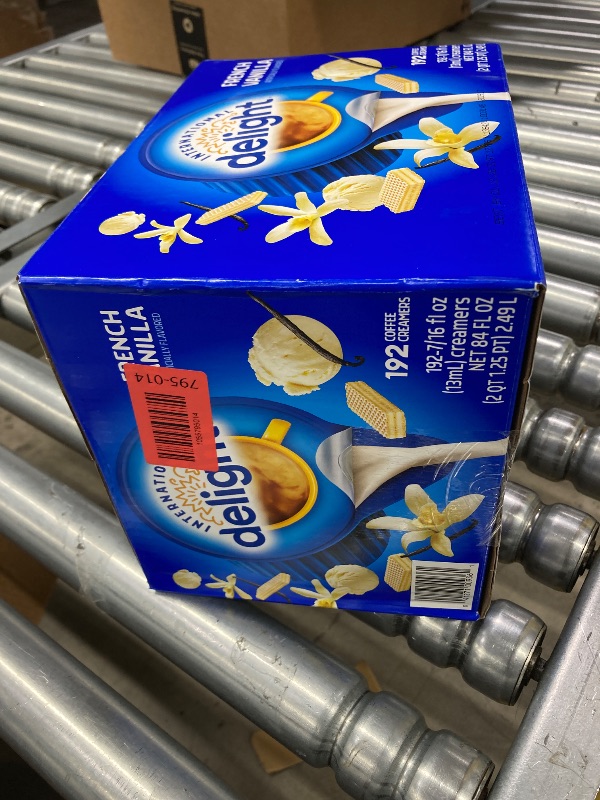 Photo 1 of ***BEST BY 1/12/2026***International Delight, French Vanilla, Single-Serve Coffee Creamers, 192 Count (Pack of 1), Shelf Stable Non-Dairy Flavored Coffee Creamer, Great for Home Use, Offices, Parties or Group Events***BEST BY 1/12/2026***