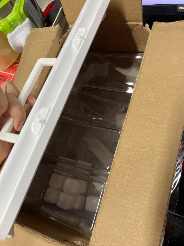 Photo 1 of **
THE LID IS BROKEN ON THE RIGHT SIDE. **Palksky Snackle Box Container with Ice Pack, Travel Snack Container with Handle, Chilled Portable Divided Serving Tray with Lid, 4 Compartment Snack Box for Fruits,Veggies,Snacks,Keep Food Cold