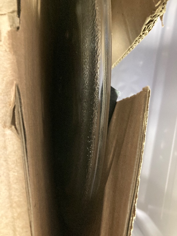 Photo 1 of ***BROKEN DOOR HANDLE/LARGE DENT ON TOP-SEE PICS***


BLACK+DECKER Over the Range Microwave Oven with Vent and One-Touch Auto Cooking, 1.7 cu. ft. OTR Over Stove Microwave, Black, 1000 Watts, EM044K6CF-BK