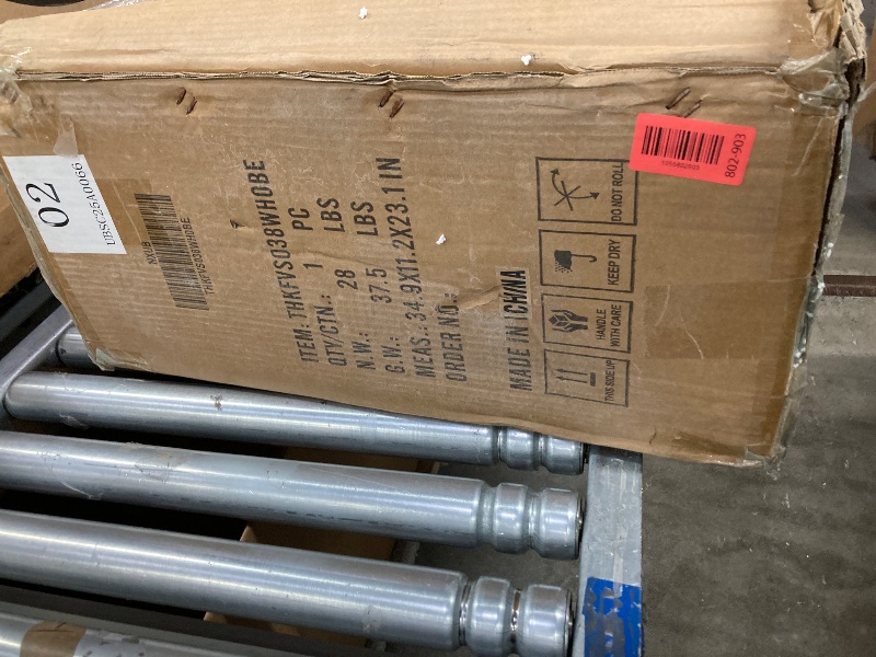 Photo 3 of Bathroom sink