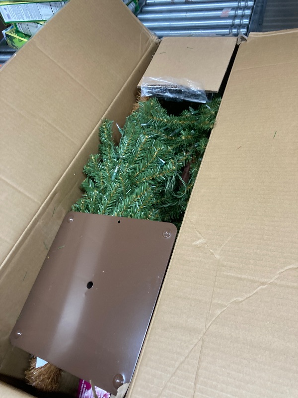 Photo 1 of **LIGHT DONT WORK ON TOP OF TREE***6 Ft. Hickory Cedar Artificial Christmas Tree with Clear Lights