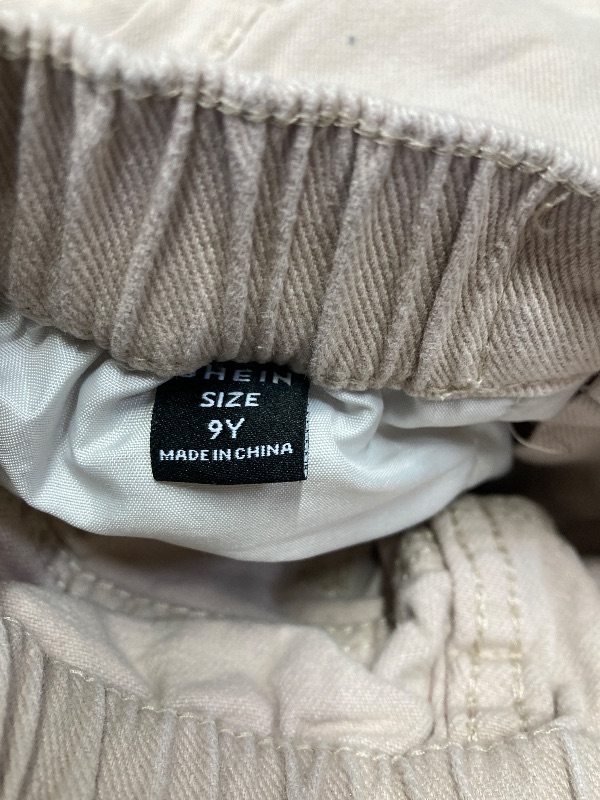 Photo 1 of ***SOME STAINS ON KNEES AS PICTURED***WDIRARA Girl's Butterfly Print Elastic Waist Wide Leg Ripped Jeans Denim Pants Khaki Solid 9Y***SOME STAINS ON KNEES AS PICTURED***