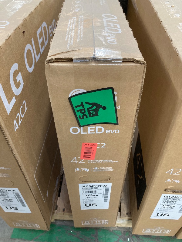 Photo 1 of ***Factory seal***
LG C2 Series 42-Inch Class OLED evo Smart TV OLED42C2PUA, 2022 - AI-Powered 4K TV, Alexa Built-in