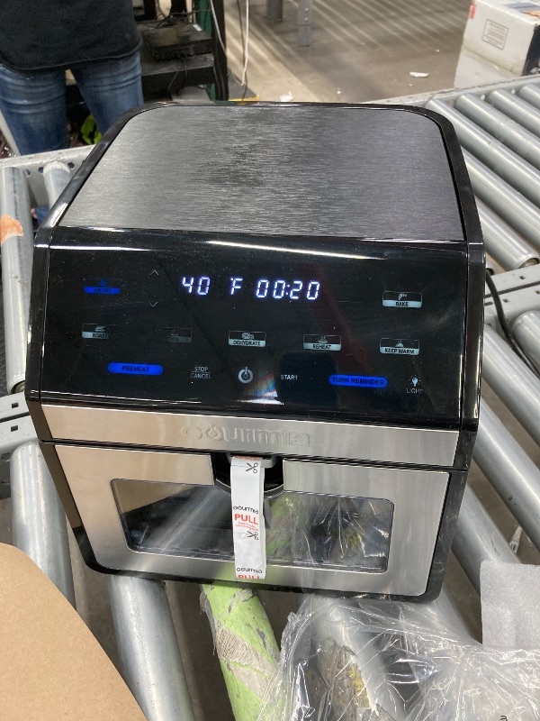 Photo 1 of  ****something is missing in the alate part   used   missing parts****Gourmia Digital Window 8 qt Air Fryer, Black - Nonstick, Digital Display