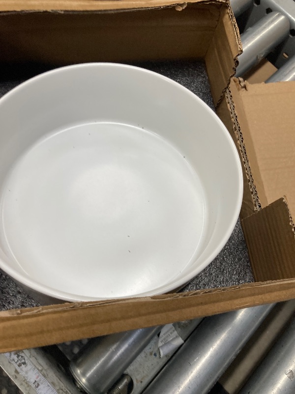 Photo 1 of **used**Havniva Non-Slip 8.2inch Ceramic Dog Food and Water Bowl for Large Breed Dogs, Pet Bowl for Replacement (Single Bowl, White)