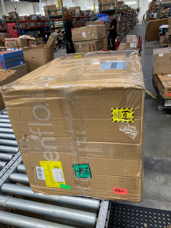 Photo 1 of ****It's missing parts, it's used, it's not known if it works because it's in a bad state.***Evenflo Pivot Xpand Modular Travel System with LiteMax Infant Car Seat (Sabino Gray)