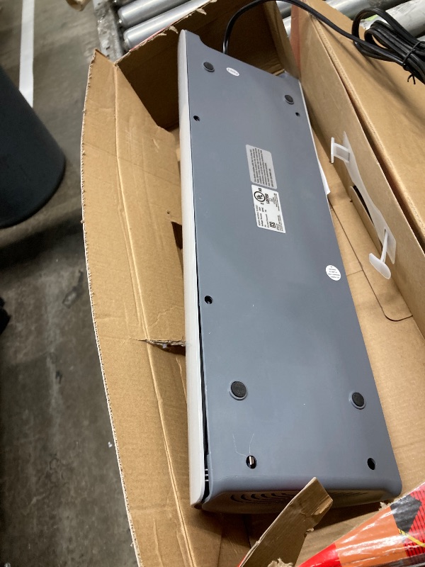 Photo 1 of *****It is used. It is connected and the lights turn on, but it is not known if it works 100%. It is missing parts, therefore, it cannot be returned**Scotch TL902VP Thermal Laminator Value Pack 9" W/ 20 Letter Size Pouches New