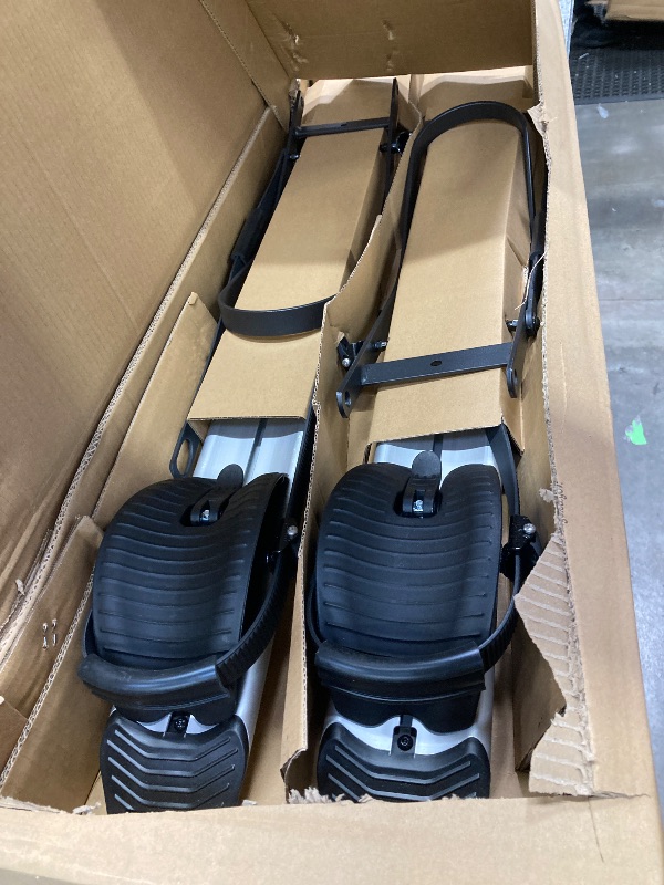 Photo 1 of ***It is used, it is missing parts and it is not known if it works at 100%.****Young Hitch Mount Bike Rack with Ramp, 200 lbs. Capacity for 2 E-Bikes, Fat Tire and Standard, fits Cars, SUVs, RVs, Trailers with 2 Inch Receiver