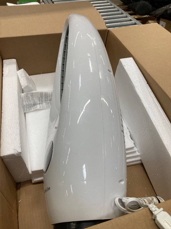 Photo 1 of **used***Comfort Zone 28" Oscillating Bladeless Tower Fan with Remote Control