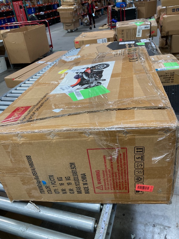 Photo 1 of * no devolution IT IS USED. IT IS MISSING A PART AND IT IS NOT KNOWN IF IT WORKS AT ARAIWEN 24V Kids Motorcycle Electric Motorbike Aprilia Licensed Ride on Toy W/LED Lights Bluetooth Music Battery Powered 5MPH for Kids 3-11 Years Ol