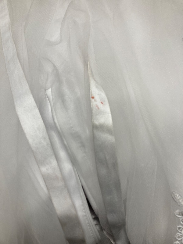 Photo 1 of *Stained?* Wedding dress