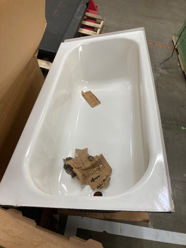 Photo 1 of ***used + minor damage***Maui porcelain enameled comfort bathtub