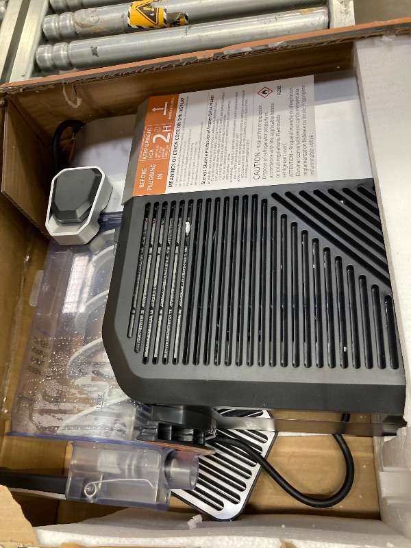 Photo 1 of  ***(PARTS ONLY -SELLING AS IS -PARTS ONLY-STATES NOT GETTING COLD ENOUGH)*** Slushie Machine,Slushy Machine for Home,6 Pre-Set Programs, Auto Clean Function,No Ice Needed, Commercial Frozen Drink Machine for Milkshake,Frappe,Margarita,Cold Drink,Slush an