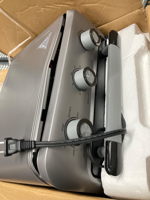 Photo 1 of ***it was used *****19QT Air Fryer Toaster Oven with Convection, 5-in-1 Countertop Cooker, Visible Window, Oil Free, 1500W, Black
