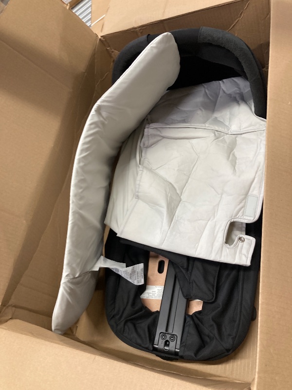Photo 1 of ****used****Mountain Buggy Carryco