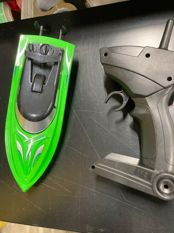 Photo 1 of ***ONE BOAT ONLY*** Twister.CK RC Boat, 1 PACK High Speed Remote Control Boat for Kids & Adults, 10km/h 2.4G Boats for Pools and Lakes