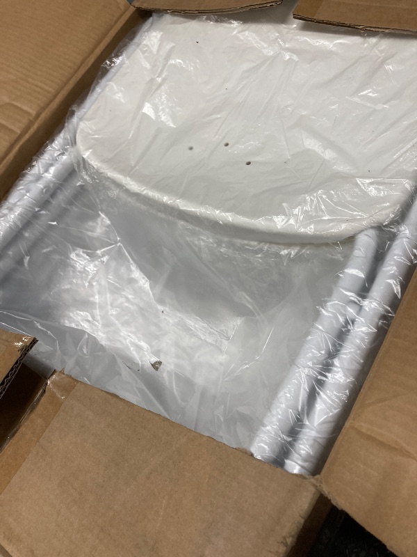 Photo 1 of ***Partial set****
Flash Furniture Hercules, Indoor/Outdoor Heavy-Duty Plastic Folding Chairs, Foldable Commercial Stacking Chairs with 650-lb. Static Weight Capacity, White