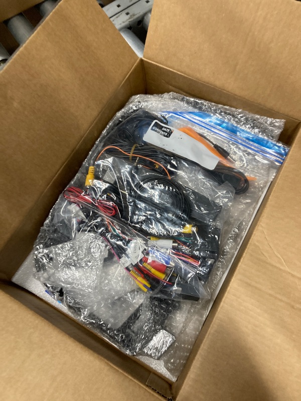 Photo 1 of [8 Cores 4+64G] Radio for Hyundai Santa Fe 2006-2012, 9'' HD Touchscreen for Santa Fe Stereo with Wireless CarPlay /1280 * 720/GPS Navigation/WiFi/Mirror Link/Bluetooth5.0 + Backup Camera