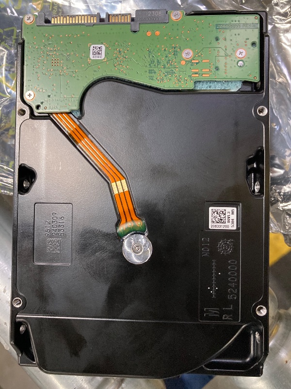 Photo 1 of ***(USED-UNTESTED -SELLING AS PARTS ONLY)***Seagate BarraCuda 24 TB Hard Drive, 3.5" Internal, SATA