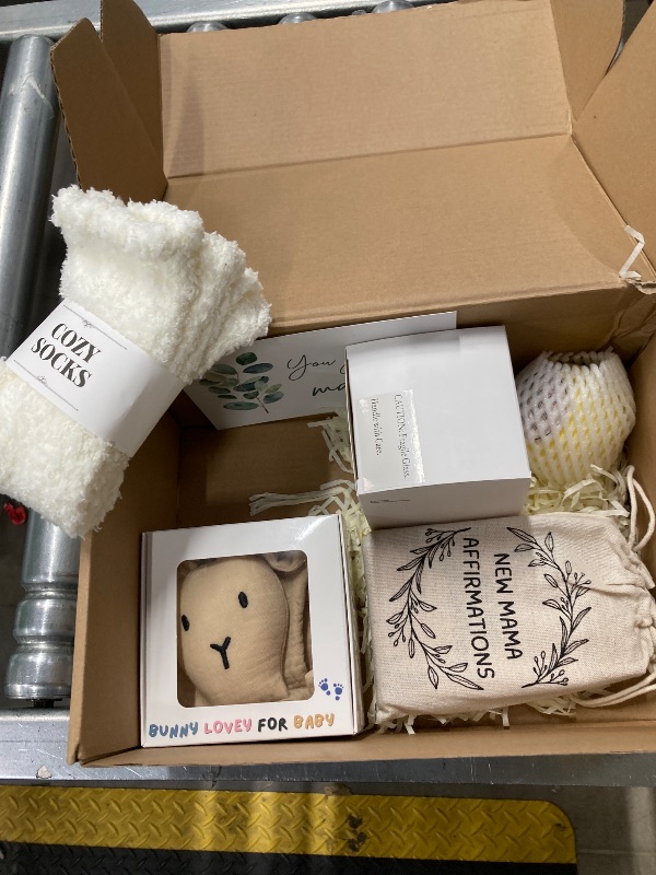 Photo 1 of ***(MISSING GLASS -SELLING AS PARTS ONLY)***
New Mom Care Package After Baby, 6pcs New Mom Gifts Set After Birth, Postpartum Gifts for Mom, After Birth Postpartum Essentials for Mom Kit, Pregnancy Gifts for First-Time Moms, Expecting Mom