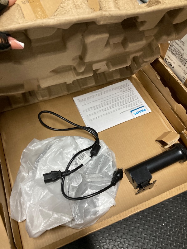 Photo 1 of ******untested**** used*****Philips 221V8LB 22 inch Class Thin Full HD (1920 x 1080) Monitor, 100Hz Refresh Rate, VESA, HDMI x1, VGA x1, LowBlue Mode, Adaptive Sync, 4 Year Advance Replacement Warranty