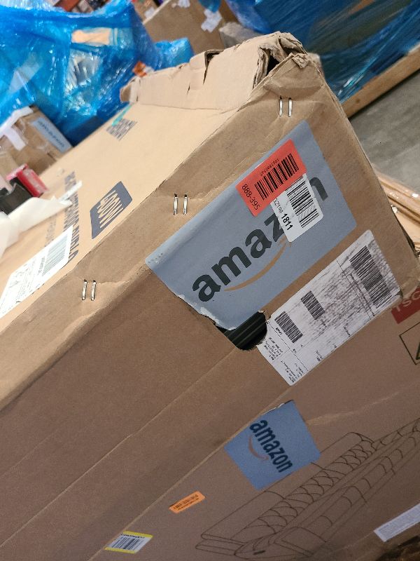 Photo 1 of ?New Upgrades? Renogy 400W 12V Solar Panel Starter Kit, 4 * 100 Watt N-Type 16BB Solar Panel, MPPT 40A Charge Controller, Adaptor Kit, Tray Cables, Mounting Z Brackets for RV, Camper, Off-Grid System