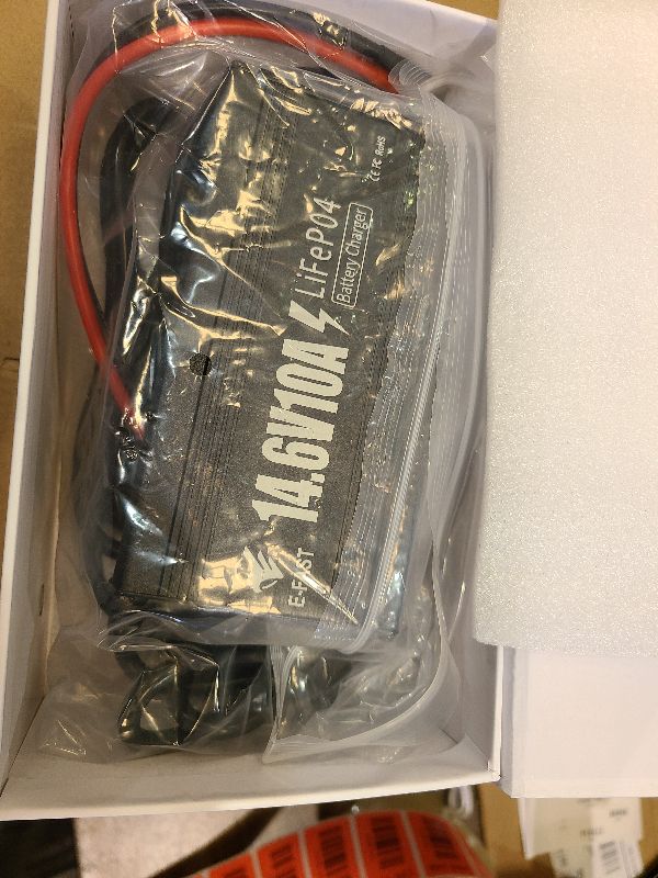 Photo 1 of 12V 10A Lithium Battery Charger 14.6V LiFePO4 Battery Charger with 0V Activation, AC-DC Smart Charger with Anderson Connector LED Indicator for LFP Deep Cycle Rechargeable Batteries of Boat, RV, Solar