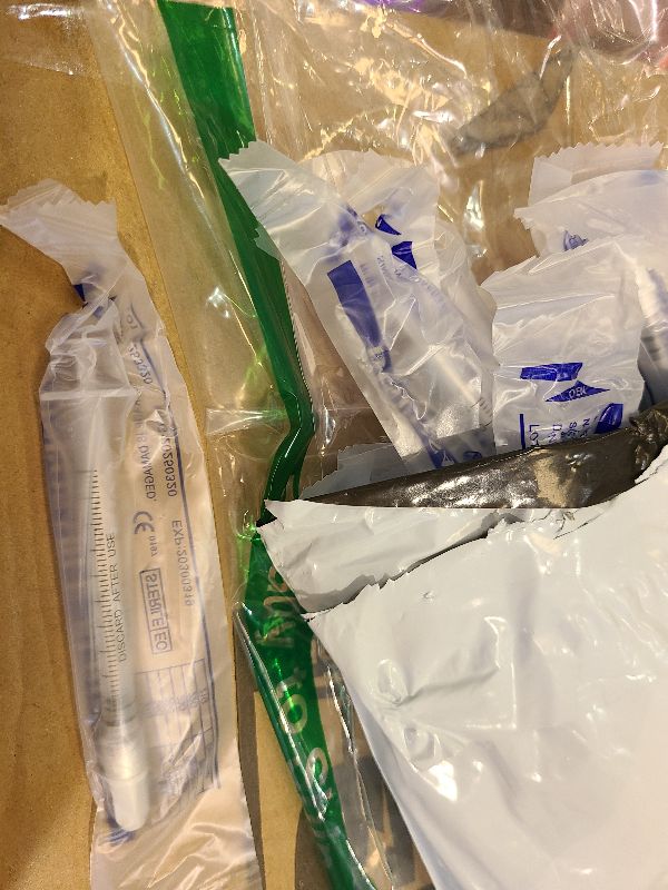 Photo 1 of 1ml Luer Lock Syringe without Needle - 1cc Plastic Syringes, Sterile, Individually Sealed, Pack of 20