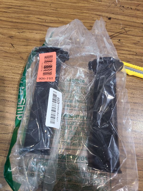 Photo 1 of 2PCS 3D Printed Gravity Retractable Samurai Sword Model Toys, Telescopic Plastic Katana Fake Sword Toy, Martial Arts Weapons for Play Fighting, Halloween Cosplay for Boys & Adults(Black)