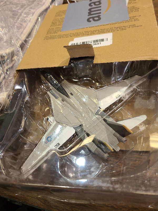 Photo 1 of 1:100 Scale Bomber Attack Plane Military Model Plane F-14 Tomcat?Foldable Wings Fighter Jet Model Diecast Airplanes Collection Plane for Gifts?NO:201