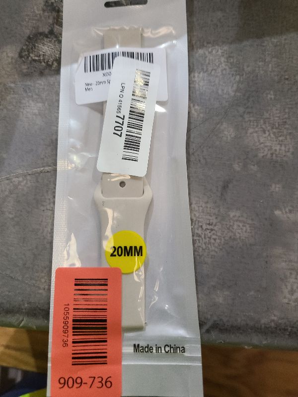 Photo 1 of 20mm Sport Bands Compatible with Samsung Galaxy Watch 7 6 5 4 Band 40mm 44mm/Galaxy Watch 4 6 Classic Band 42mm 46mm 43mm 47mm/Watch 5 Pro 45mm/Active 2,Soft Silicone Wristband Strap for Women Men