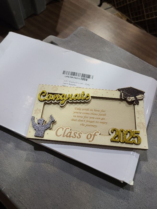 Photo 1 of 2025 Graduation Gifts Money Holder,3 Pcs Wooden Graduation Gifts Money Cards Envelope Wallet Gifts for Graduates, High School,Graduation Party Favor Supplies