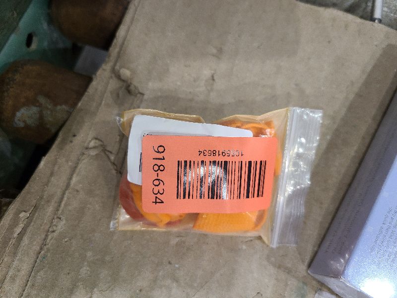 Photo 1 of 1 Set Garden Silicone Thumb Knife, Fruit and Vegetable Picking Thumb Knife Picking Knife Garden Tools for Plants Trimming - Women's Small Size