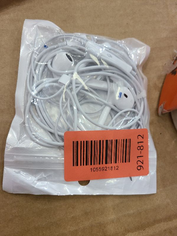 Photo 1 of 2 Pack Wired Headphones for iPhone (Lightning Connector Plug&Play) Earbuds Built-in Microphone & Volume Control,Compatible with iPhone 14/13/12/11/XR/XS/X/8/7/Pro/Pro Max?Official Certified Earphone?