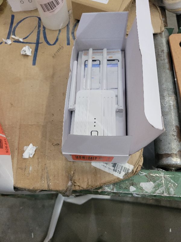 Photo 1 of 2025 WiFi Extenders Signal Booster for Home Long Range Covers Up to 45+ Devices & 8470 Sq.ft, Long Range WiFi Extender Internet Signal Booster, White