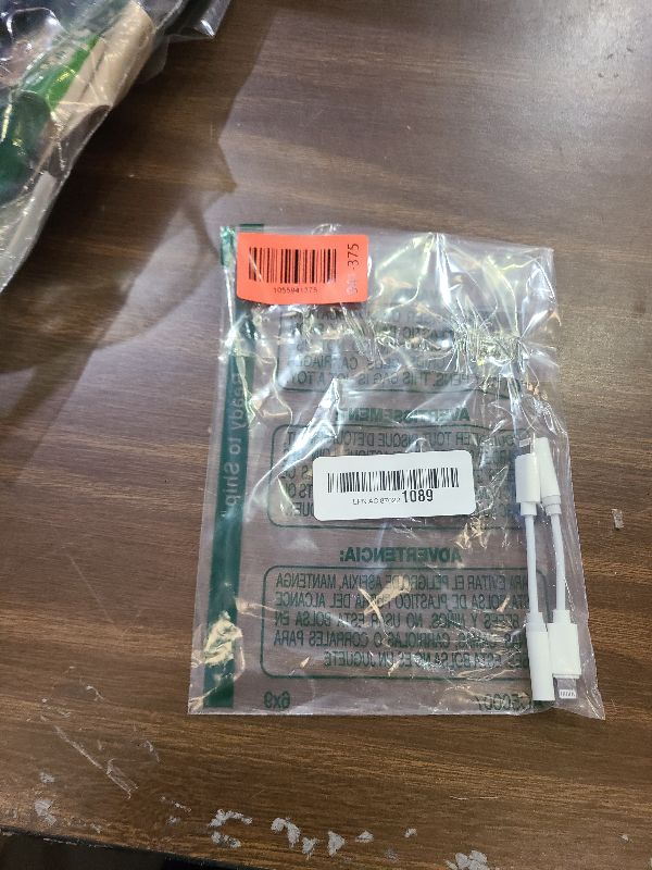 Photo 1 of [Apple MFi Certified] iPhone 3.5mm Headphone Jack Adapter,2 Pack for Apple Lightning to 3.5mm Earphones Jack Adapter Cord Dongle Aux Cable Converter Accessories Compatible with iPhone14 13 12 11/Xs/XR