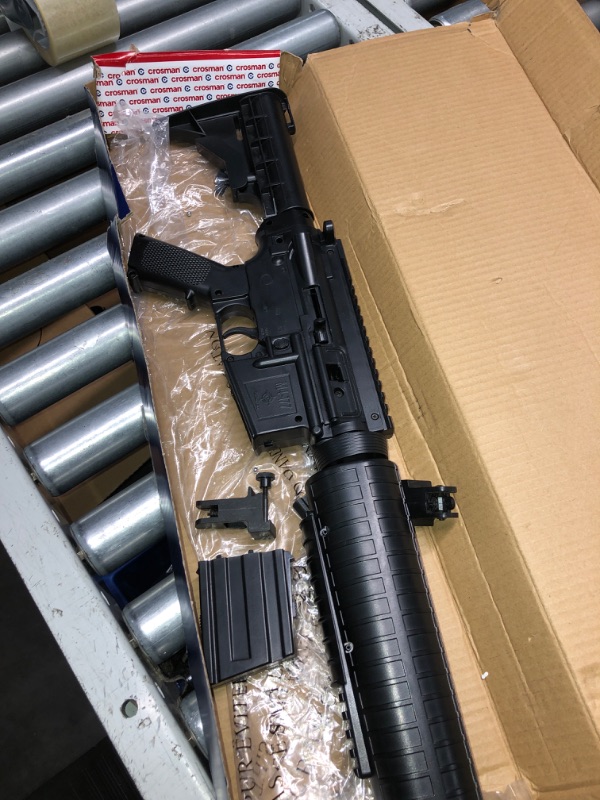 Photo 1 of ***MISSING HARDWARE//COSMETICS***
Crosman M4-177KT Tactical Style Variable Pump .177-Caliber Pellet/BB Air Rifle Kit