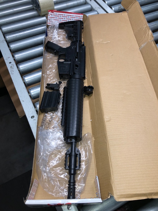 Photo 1 of ***MISSING HARDWARE//COSMETICS***
Crosman M4-177KT Tactical Style Variable Pump .177-Caliber Pellet/BB Air Rifle Kit